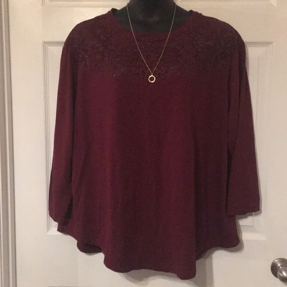 Plus size top - Picture 1 of 2